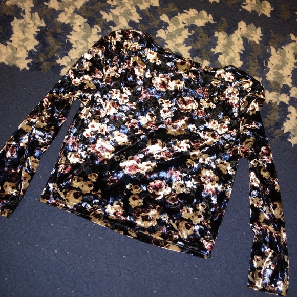 Velvet crop top - Picture 4 of 4